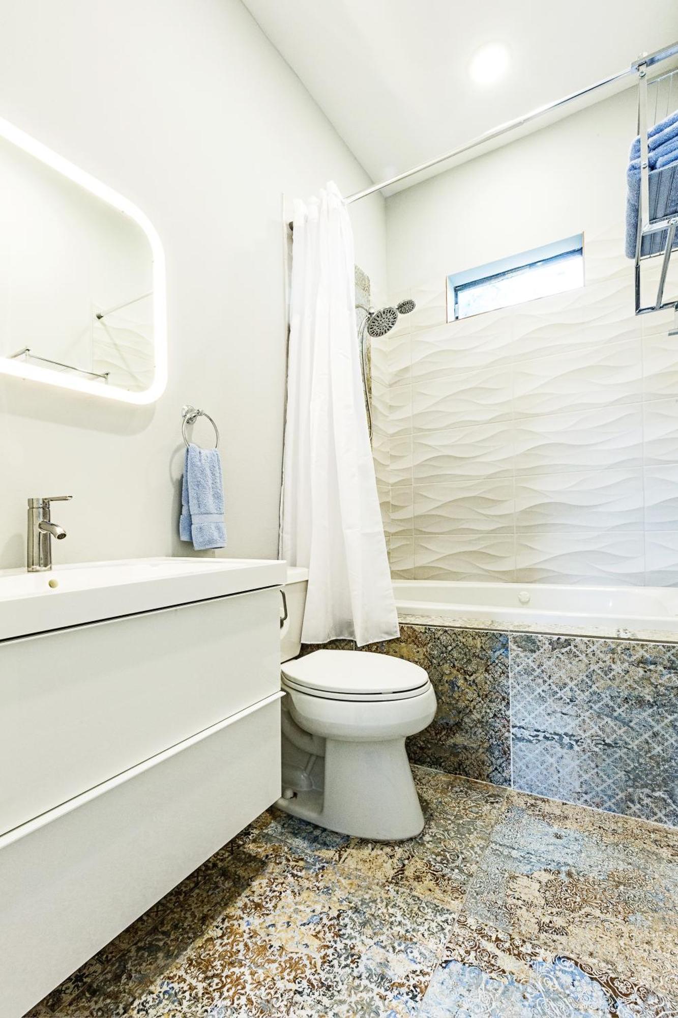 Montrose Guesthouse Suites By Dunyha Houston Esterno foto