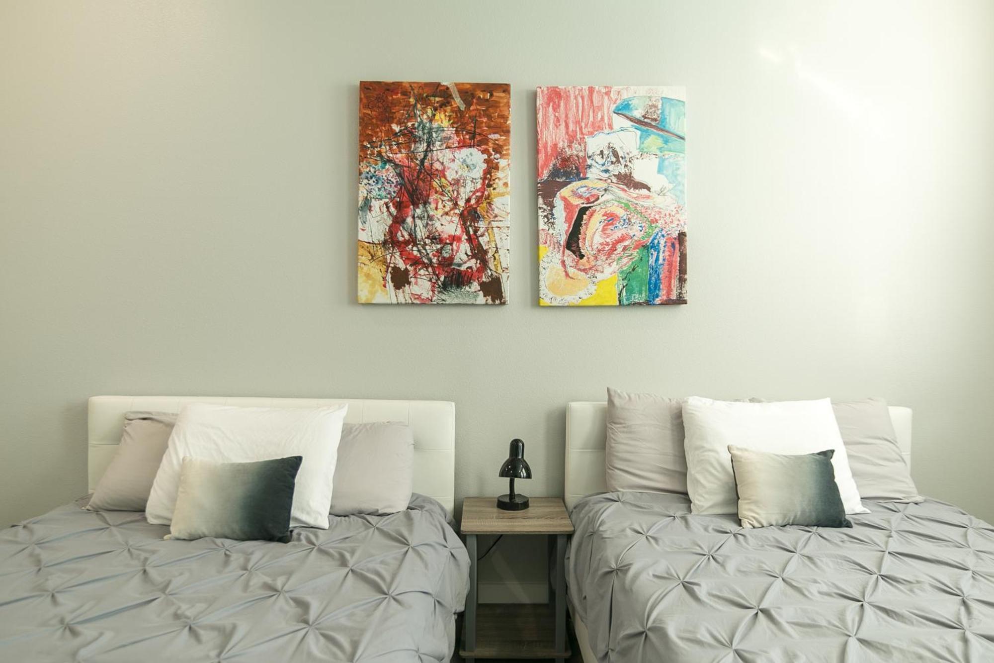 Montrose Guesthouse Suites By Dunyha Houston Esterno foto