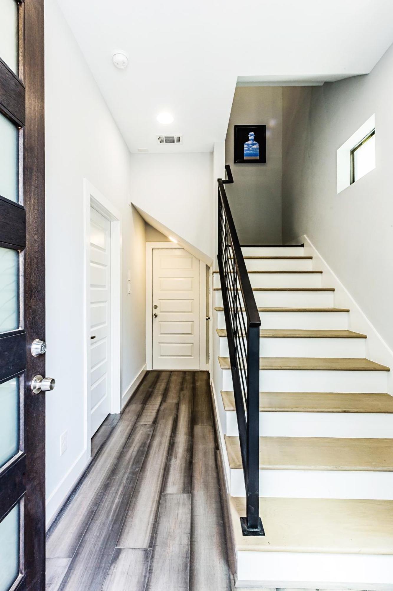 Montrose Guesthouse Suites By Dunyha Houston Esterno foto
