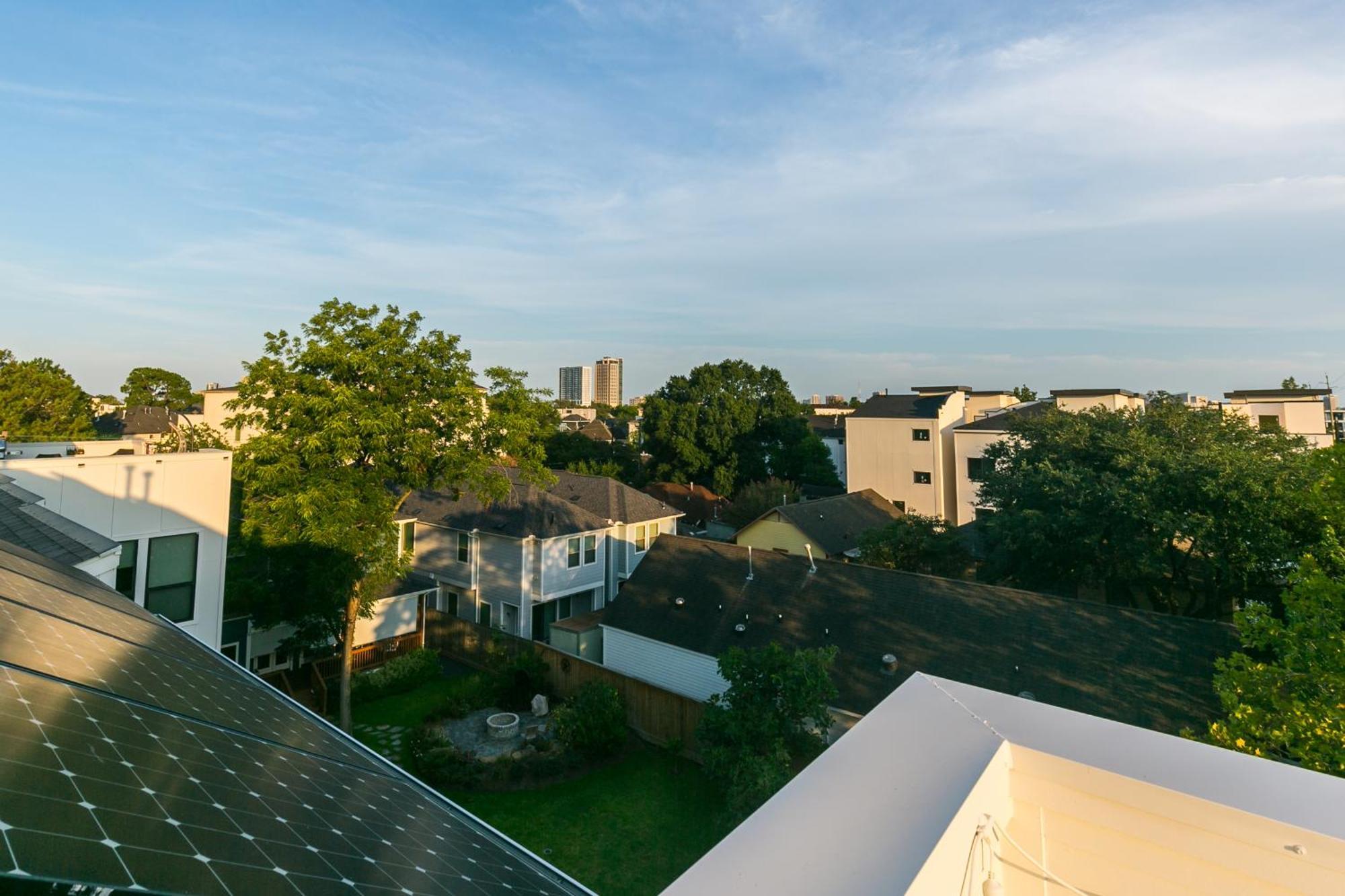 Montrose Guesthouse Suites By Dunyha Houston Esterno foto