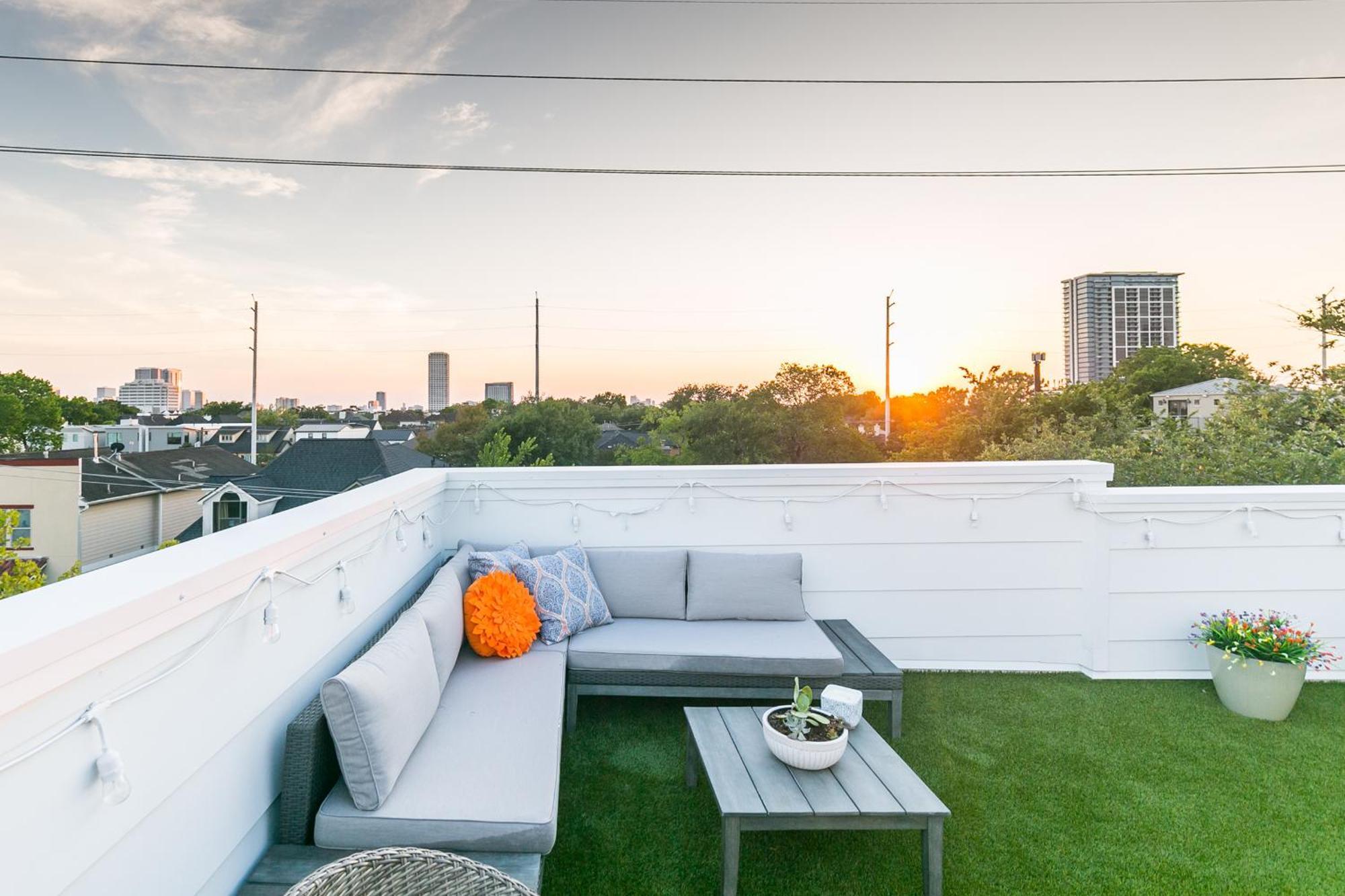 Montrose Guesthouse Suites By Dunyha Houston Esterno foto