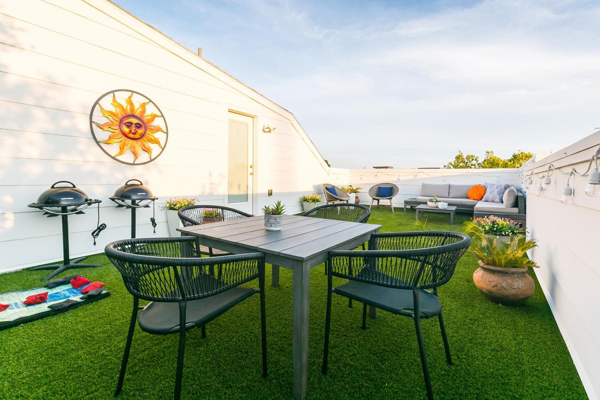 Montrose Guesthouse Suites By Dunyha Houston Esterno foto